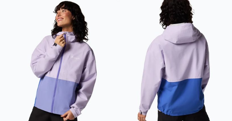 Kobieta w damskiej kurce przeciwdeszczowej Cotopaxi Cielo Rain