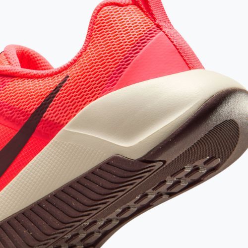 Buty treningowe damskie Nike MC Trainer 3 hot lava/soft pearl/tattoo