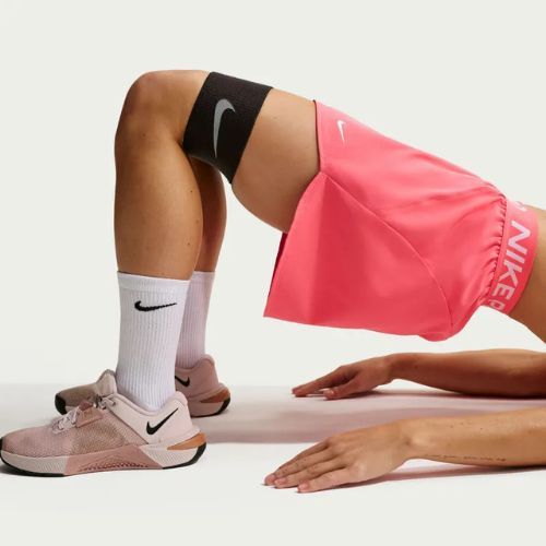 Spodenki treningowe damskie Nike Pro Dri-Fit Mid-Rise Brief-Lined 3" sea coral/white