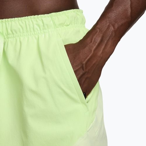 Spodenki męskie Nike Pro Training Dri-Fit 6" light liquid lime/light liquid lime