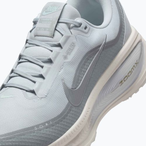 Buty do biegania męskie Nike Vomero 18 GORE-TEX pure platinum/metallic silver