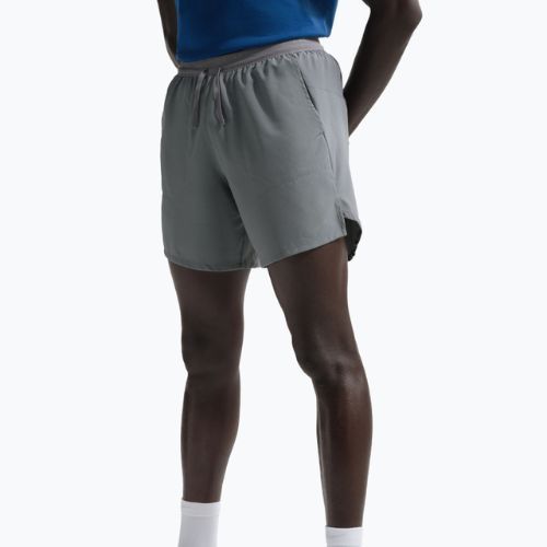 Spodenki do biegania męskie Nike Stride Dri-Fit Brief-Lined 7" smoke grey