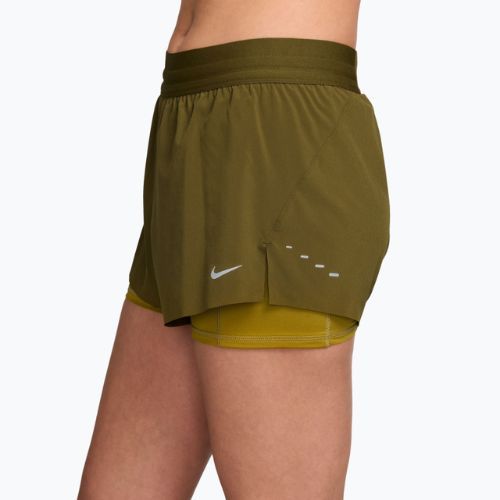 Spodenki do biegania damskie Nike Swift Mid-Rise 2in1 olive flak/peat moss