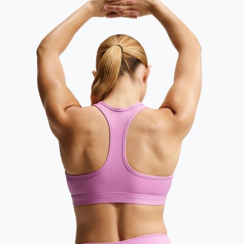 Biustonosz treningowy Nike Swoosh Medium Support light magenta/white