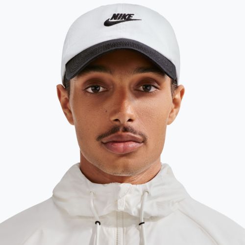 Czapka z daszkiem Nike Club Unstructured Futura Wash white/black/black