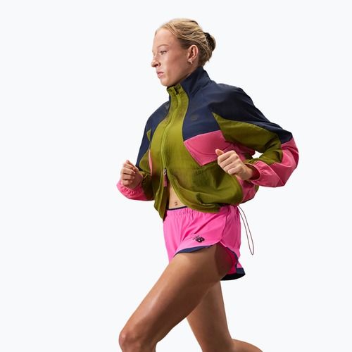 Spodenki do biegania damskie New Balance Run Essentials 3" pink heat