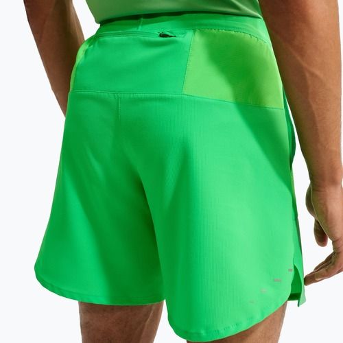 Spodenki męskie Nike Stride Dri-Fit Brief-Lined 5" green spark