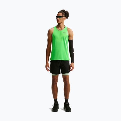 Koszulka do biegania męska Nike Stride green spark