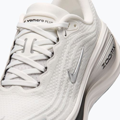 Buty do biegania damskie Nike Vomero Plus summit white/sail/metallic silver