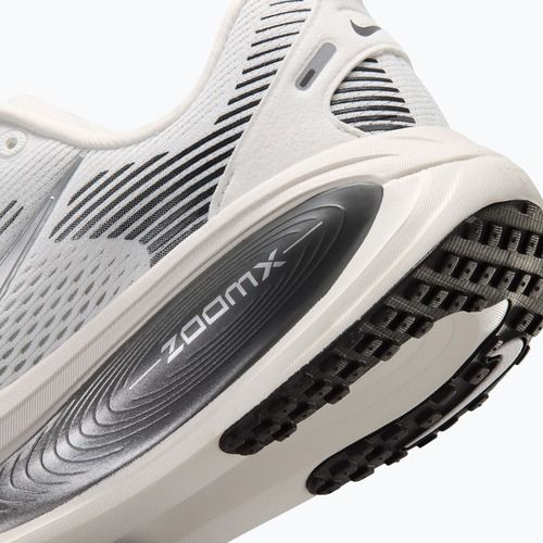 Buty do biegania damskie Nike Vomero 18 summit white/sail/metallic silver
