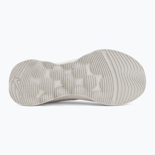 Buty damskie Nike Motiva 2 summit white/phantom/metallic silver
