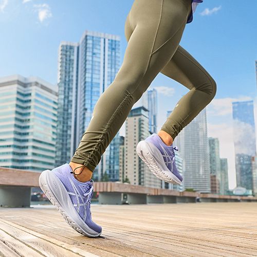 Buty do biegania damskie ASICS Gel-Cumulus 28 bluebell/white