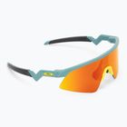 Okulary przeciwsłoneczne dziecięce Oakley Resistor Sweep matte pacific/prizm ruby