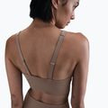 Biustonosz treningowy Nike Alate Medium Support Longline mink brown/white 5