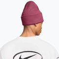 Czapka zimowa Nike Peak Futura Beanie sweet beet/white 7