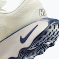 Buty damskie Nike Motiva sail/coconut milk/midnight navy 9