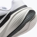 Buty do biegania damskie Nike Downshifter 14 white/summit white/metallic silver 15