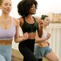 Biustonosz treningowy Shock Absorber Ultimate Run Bra black U10001 5