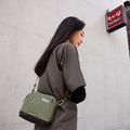 Saszetka Thule Paramount Crossbody soft green 2