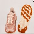Buty do biegania damskie HOKA Clifton 9 sandstone/cream 9