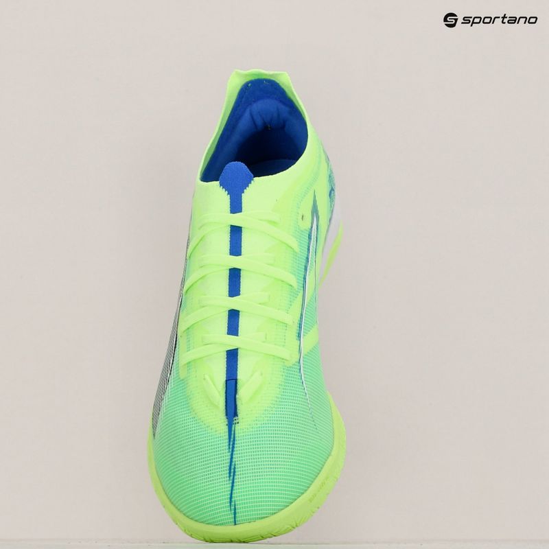 Buty piłkarskie PUMA Ultra 5 Match IT fizzy apple/puma white 12