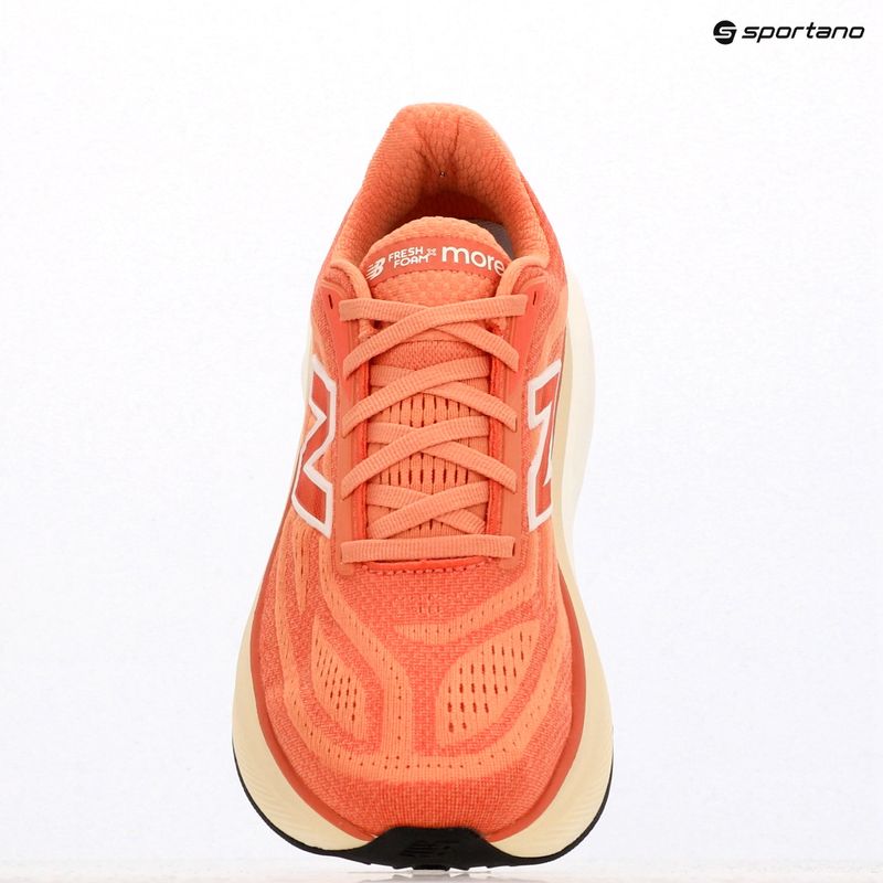 Buty do biegania damskie New Balance Fresh Foam More V6 peach nectar 9