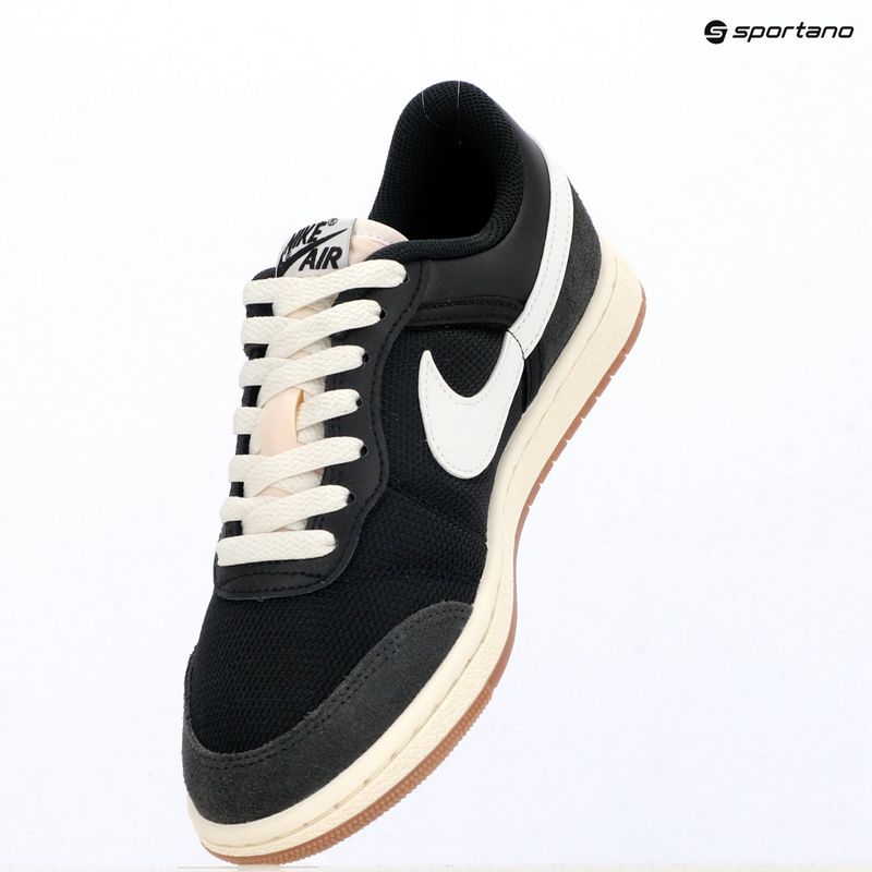 Buty damskie  Air Jordan Skyline Low black/sail/gum med brown/summit white 6