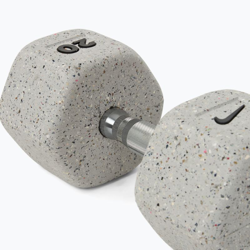Hantel ogumowany Nike Strength Grind Hex Dumbbell 20 kg wolf grey 4