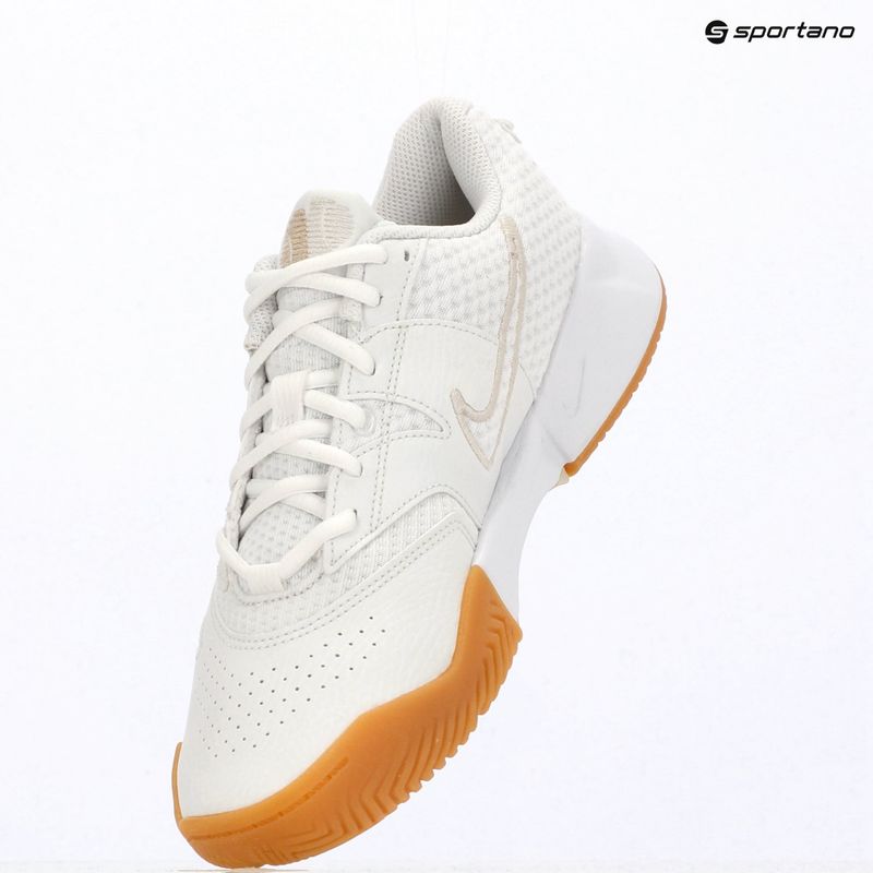 Buty do tenisa damskie Nike Court Lite 4 White/Summit White/Linen/Light Orewood Brown 18