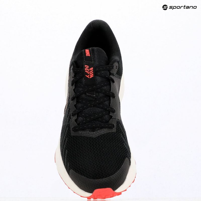 Buty do biegania damskie Nike Run Defy black/sail/anthracite/british khaki 15