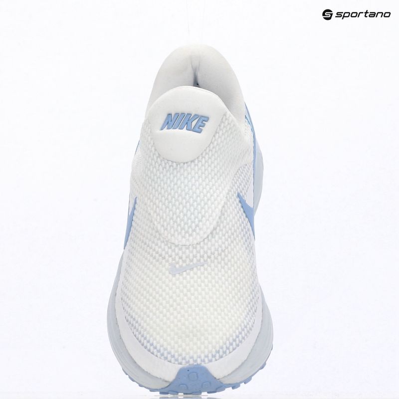 Buty do biegania damskie Nike Revolution 8 EasyOn white/football grey/aluminum 13