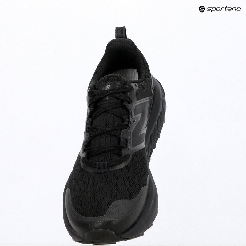 Buty do biegania męskie New Balance Fresh Foam Garoe V2 black/dark night/neo flame 15