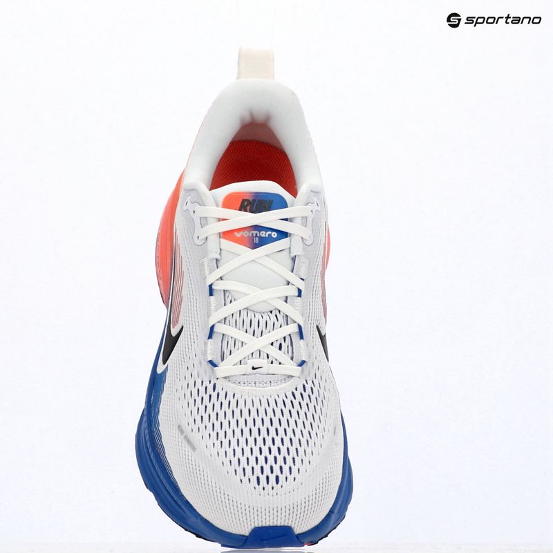 Buty do biegania męskie Nike Vomero 18 white/racer blue/atomic pink/black 17