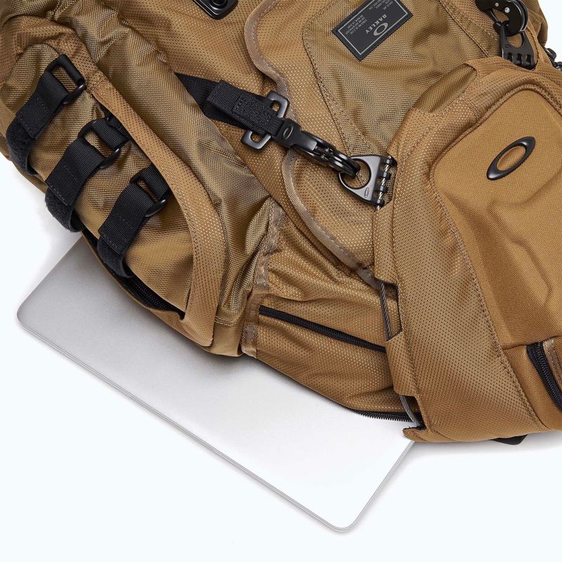 Plecak turystyczny Oakley Kitchen Sink 34 l total coyote 4