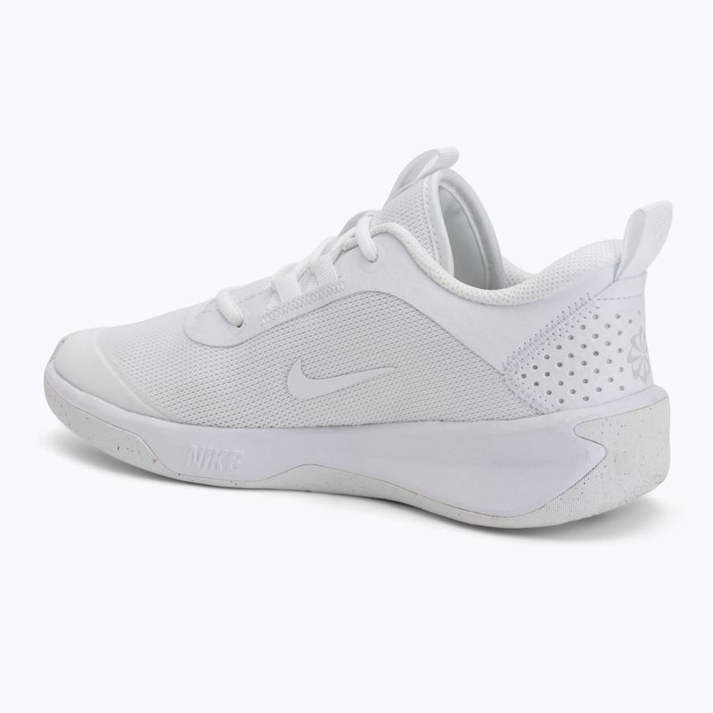 Buty Nike Omni Multi-Court white/pure platinum/white 3