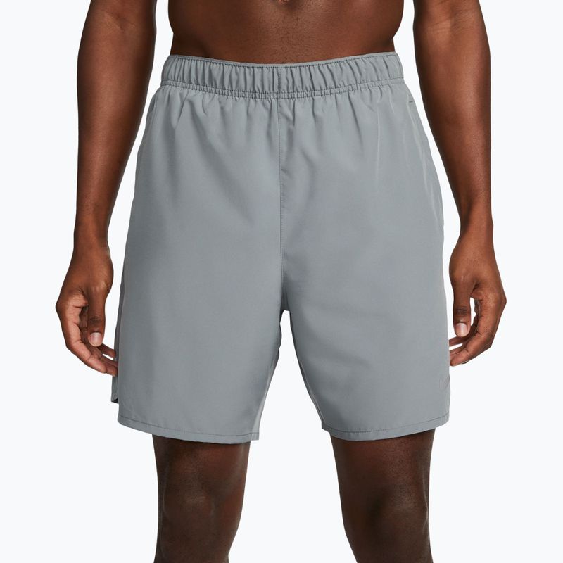 Spodenki męskie Nike Dri-Fit Challenger 7" 2in1 smoke grey/dark smoke grey 4