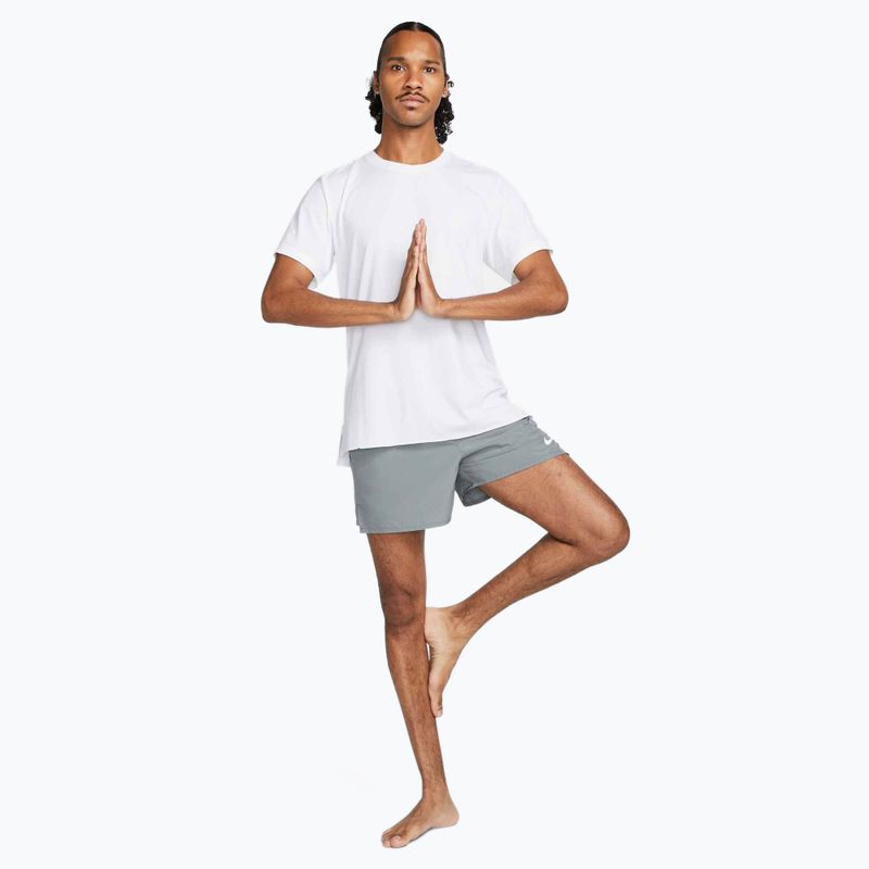 Spodenki męskie Nike Dri-Fit Challenger 7" Brief-Lined smoke grey/smoke grey/black 2