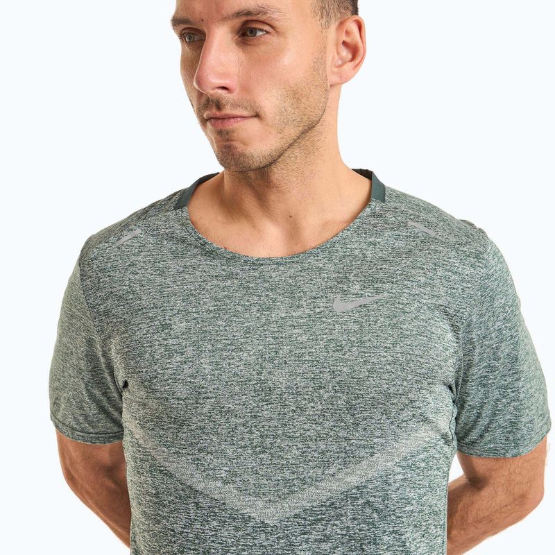 Koszulka do biegania męska Nike Dri-Fit Rise 365 vintage green/heather 3