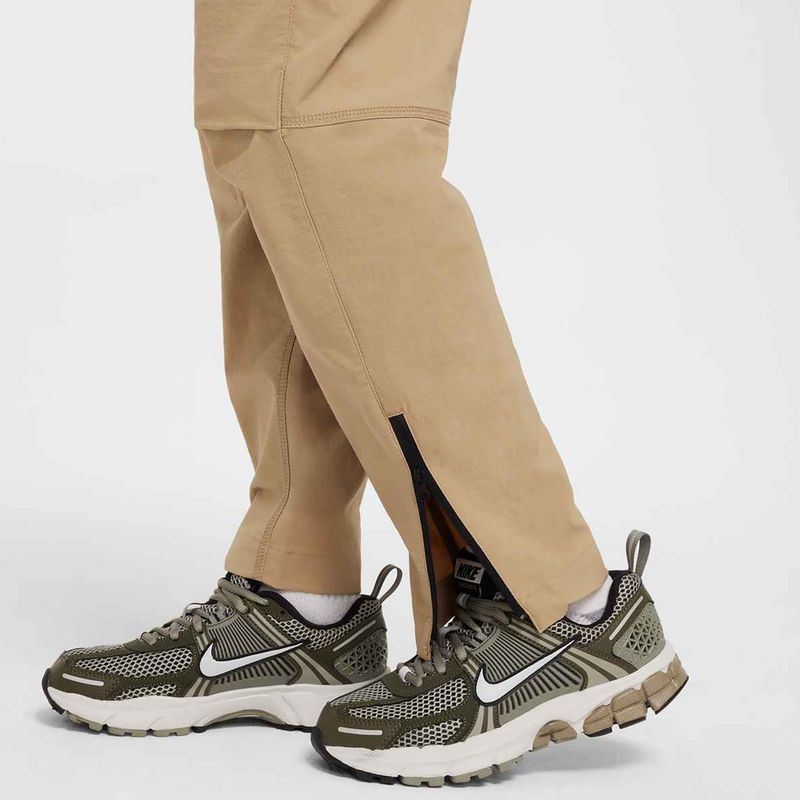Spodnie dziecięce Nike Tech Woven parachute beige/black 9