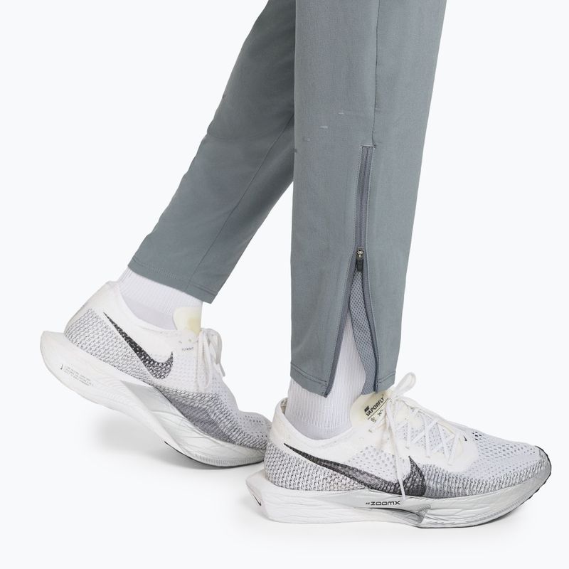 Spodnie do biegania męskie Nike Stride Dri-Fit Woven smoke grey 6