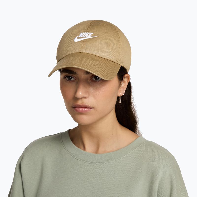 Czapka z daszkiem Nike Club Unstructured Futura Wash parachute beige/white 5