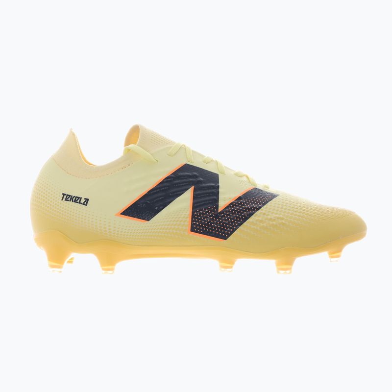 Buty piłkarskie New Balance Tekela Magia Low Laced V4 FG beige 9