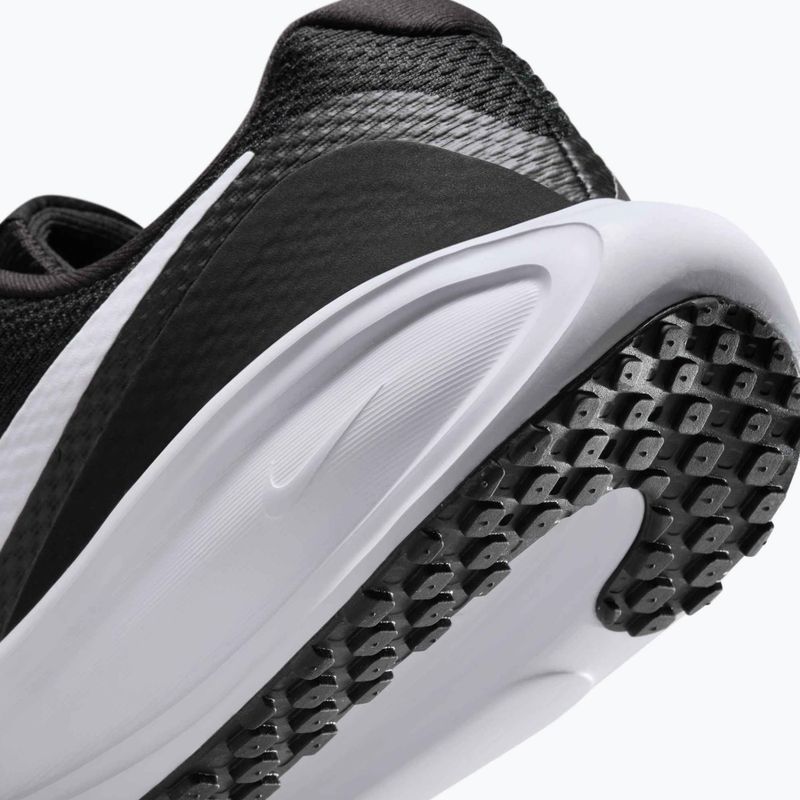 Buty do biegania damskie Nike Revolution 8 Extra Wide black/black/white 9