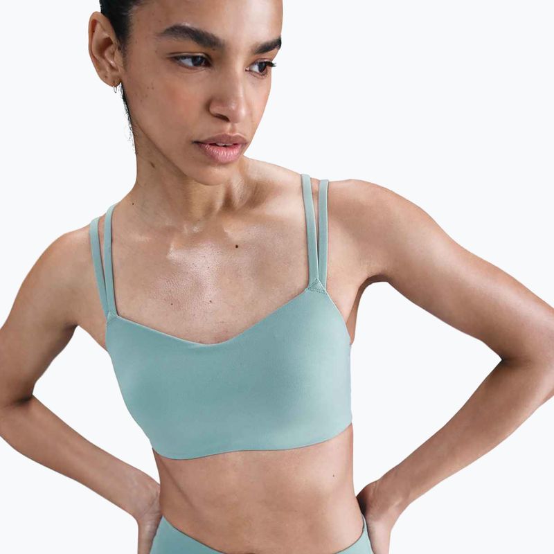 Biustonosz treningowy Nike Zenvy Strappy 017 cannon/white
