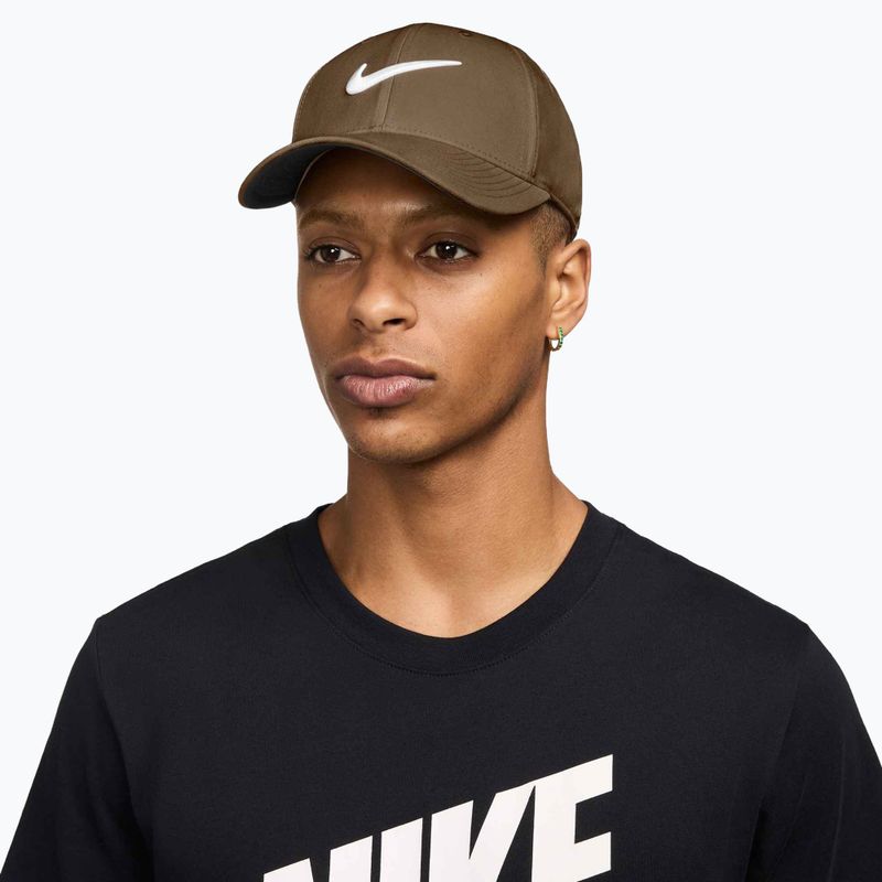 Czapka z daszkiem Nike Dri-FIT Club mosswood brown/white 5