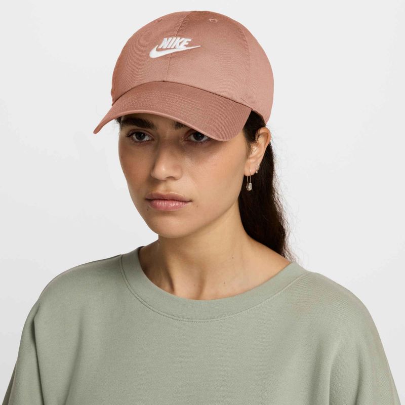 Czapka z daszkiem Nike Club Unstructured Futura Wash rose gold/white 5