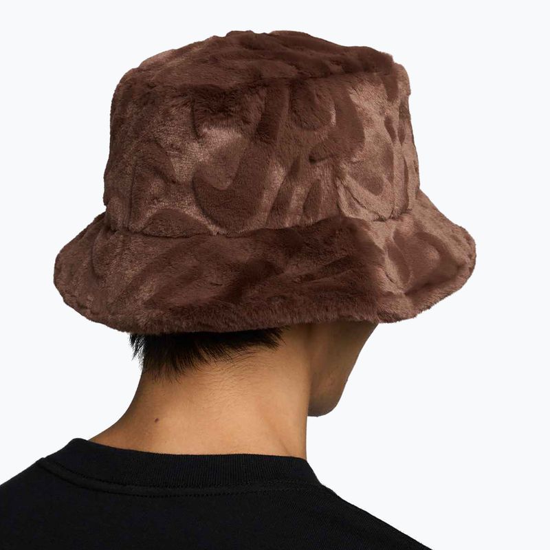 Kapelusz Nike Apex Faux Fur fauna brown 5