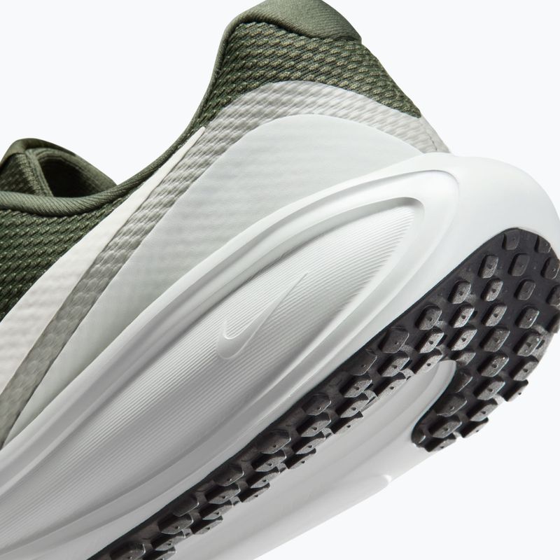 Buty do biegania męskie Nike Revolution 8 cargo khaki/spruce aura/spruce fog/sail 9