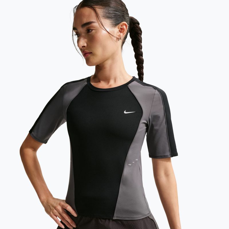Koszulka do biegania damska Nike Swift Dri-Fit black/iron grey 2