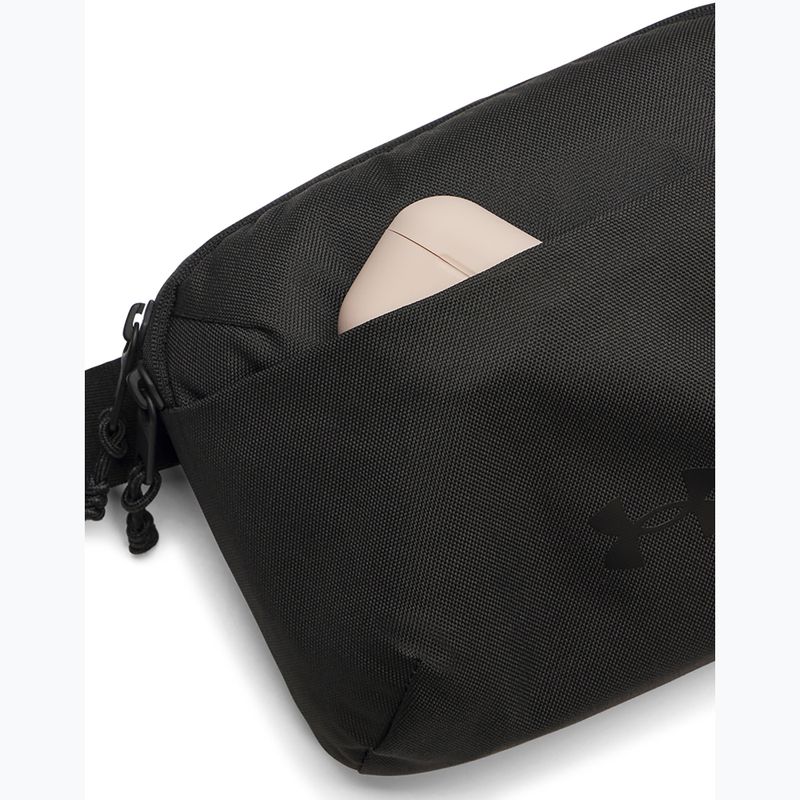 Saszetka nerka Under Armour Essential XB black/black/black 3
